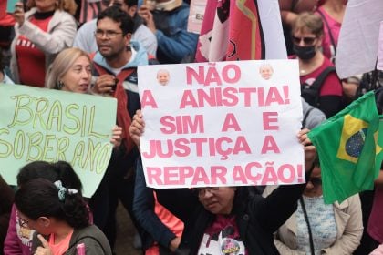 Esquerda reúne 8,8 mil no centro de São Paulo para o 7 de Setembro