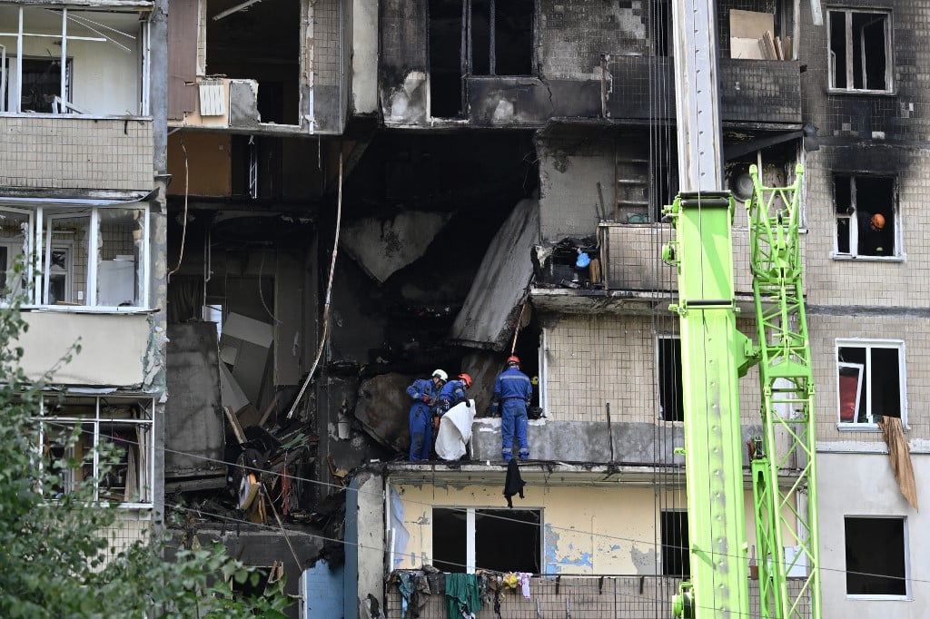 Rússia atinge sede do governo da Ucrânia no maior bombardeio da guerra