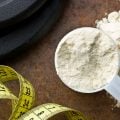 Veja como consumir proteína de forma segura