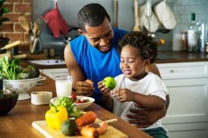 Veja quais fatores estão relacionados a baixa estatura infantil