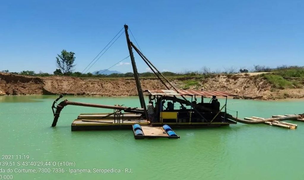 Avanço do ‘garimpo de areia’ ameaça ecossistemas no Brasil