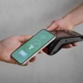 Compras com Pix: 5 dicas para fugir de golpes nas datas comemorativas