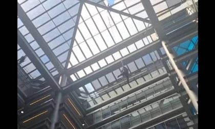 Trabalhador morre ao cair de cobertura de centro empresarial em São Paulo