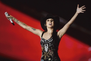 A louvação do agro