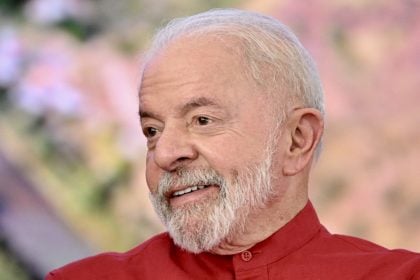 Pesquisa monitora a aprovação do governo Lula entre católicos e evangélicos; veja os resultados