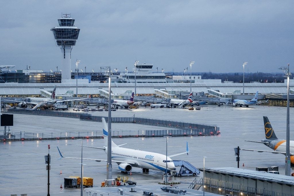 Drones provocam cancelamento de voos no aeroporto de Munique
