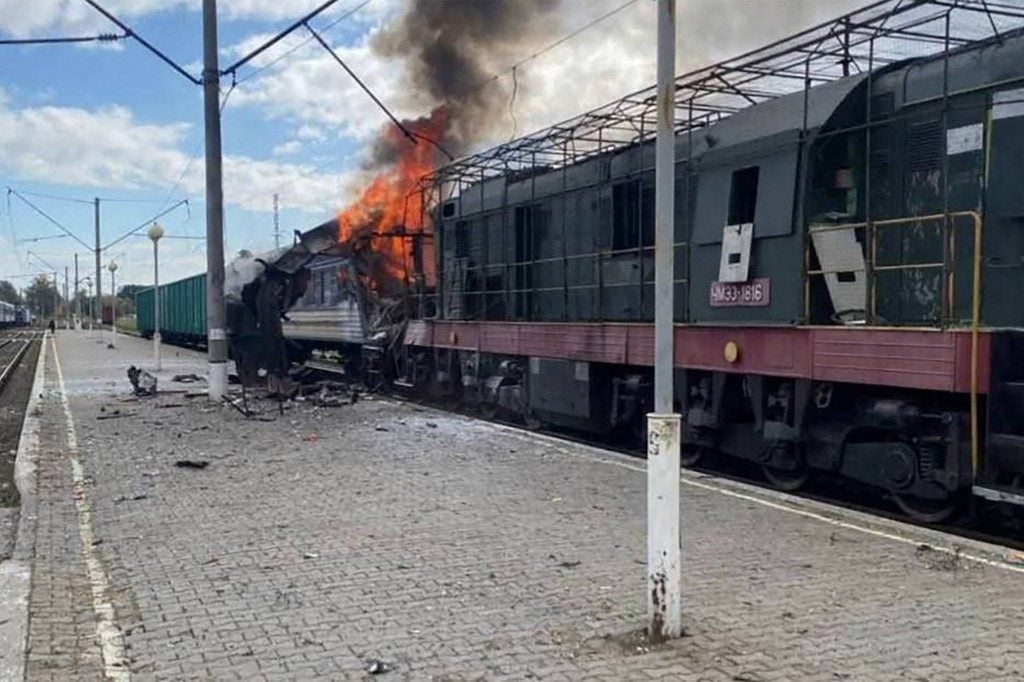 Ataque russo à estação de trem fere ao menos 30 na Ucrânia, diz Zelensky