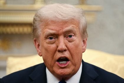 Trump diz que prefeito de Chicago e governador de Illinois deveriam estar presos