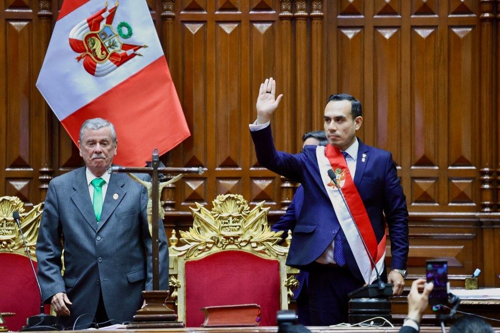 Quem é José Jerí, deputado que assume o cargo de presidente do Peru após a destituição de Dina Boluarte