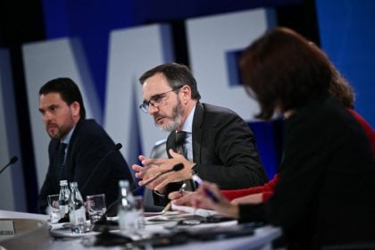 Brasil crescerá 2,4% em 2025, diz FMI
