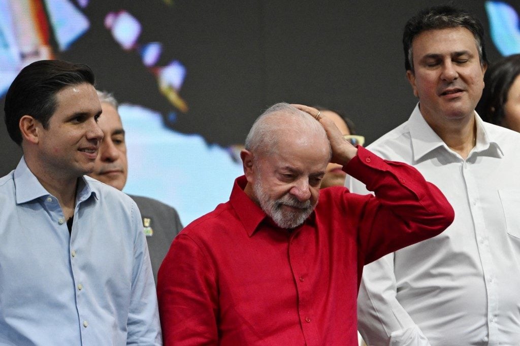 Hugo Motta é vaiado em cerimônia do governo federal em homenagem ao Dia dos Professores; assista
