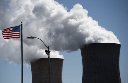 Governo dos EUA anuncia acordo de US$ 80 bilhões para gerar energia nuclear para IA