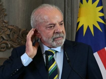 Em giro pela Ásia, Lula desconversa sobre indicação de Messias ao STF