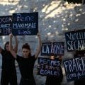 França aprova lei que define estupro como todo ato sexual sem consentimento