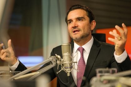 De saída do governo, Celso Sabino promete lealdade a Lula: ‘Conte comigo’