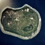 Austrália começa a enviar migrantes para ilha remota do Pacífico