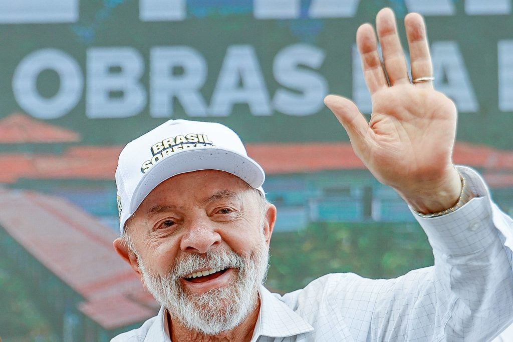 Lula amplia vantagem contra candidatos da direita em pesquisa eleitoral sobre 2026; veja os resultados