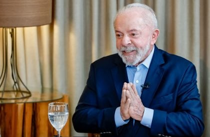 Lula anuncia R$ 108 milhões para cursinhos populares e critica impunidade na política