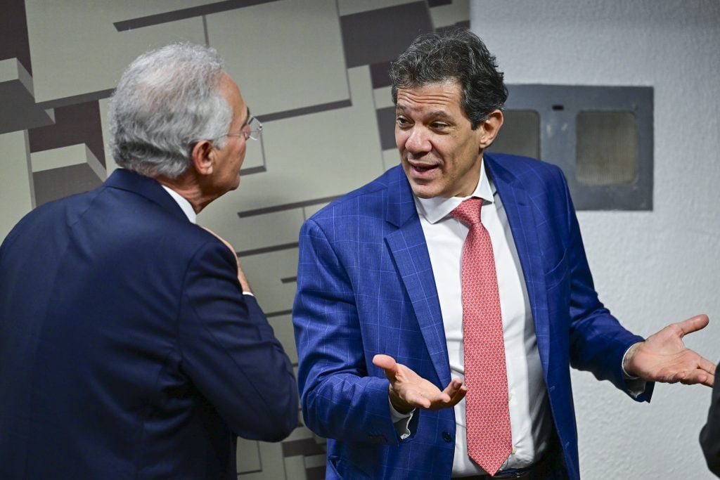 Isenção do IR: Governo avalia projeto adicional para não perder arrecadação