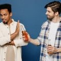 Veja como diferenciar intoxicação por metanol de ressaca