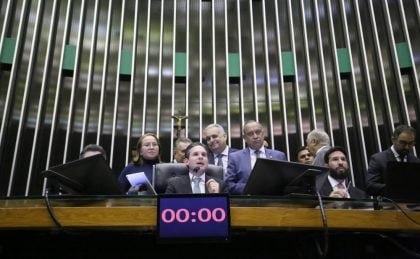 Câmara aumenta penas para crimes como extorsão e escudo humano