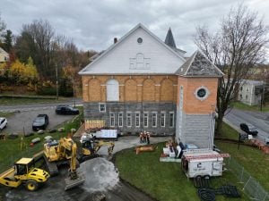 Trump cancela acesso do Canadá a biblioteca compartilhada na fronteira