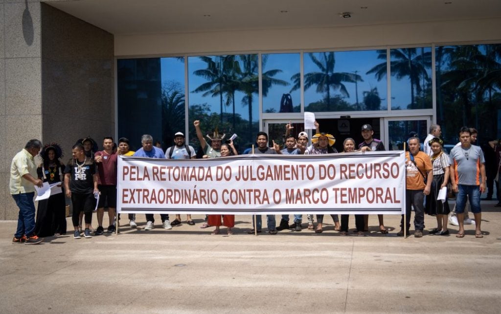 Indígenas fazem ato no STF e defendem derrubada do Marco Temporal