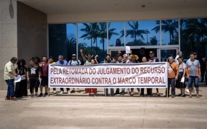 Indígenas fazem ato no STF e defendem derrubada do Marco Temporal