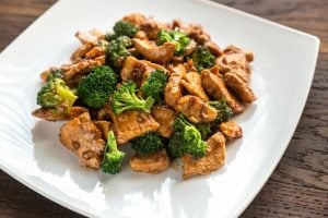 7 receitas fit com frango para fazer no forno