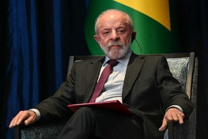 Lula critica protecionismo de países ricos em cúpula empresarial da Asean
