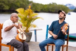 Álbum registra a obra de Zé Pereira, mestre de um fandango caiçara que segue vivo