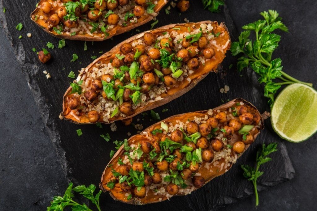 Almoço saudável: 5 receitas de forno leves e práticas