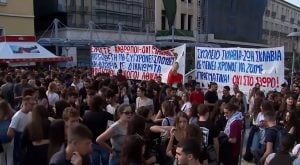 Grécia tem greve geral contra projeto de jornada de trabalho de 13 horas
