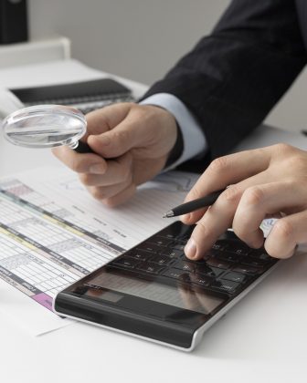 Mais da metade das pequenas empresas ainda não sabem avaliar impactos da Reforma Tributária, aponta pesquisa