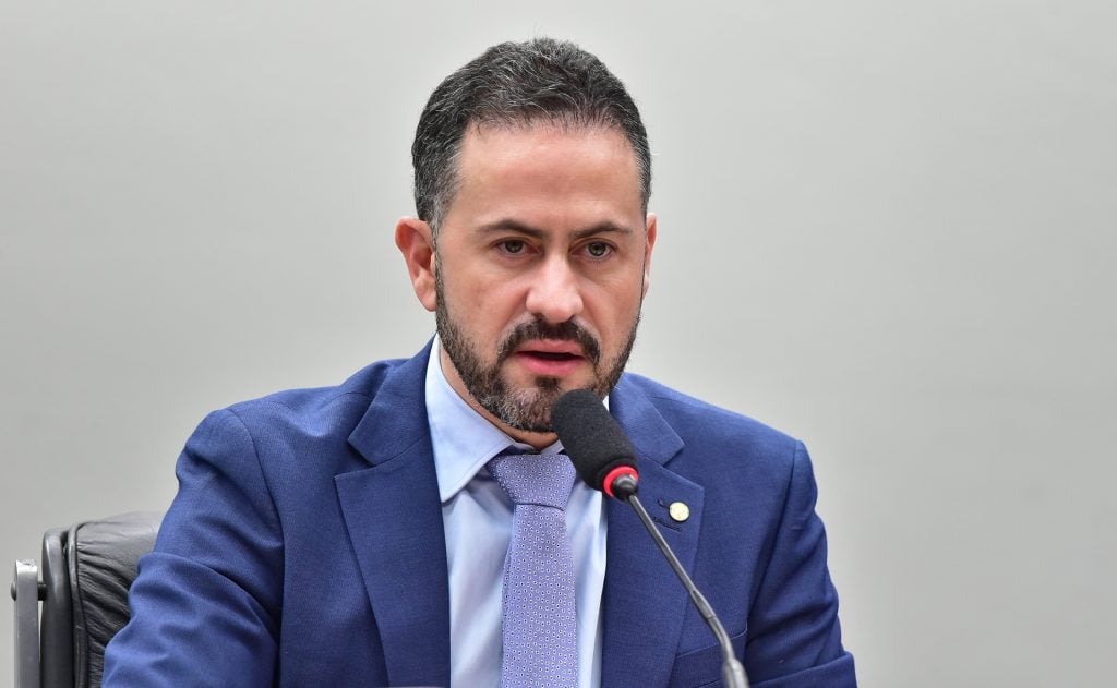 Motta escolhe deputado do PT para relatar projeto que torna falsificação de bebidas crime hediondo