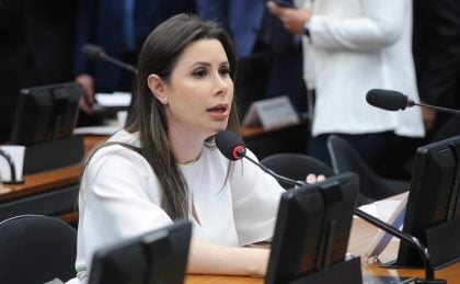 Carol de Toni ameaça deixar o PL se ficar fora de disputa ao Senado em SC