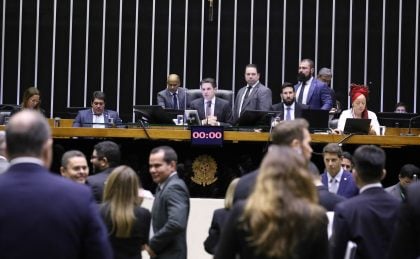 Câmara aprova projetos de segurança; Motta promete votações semanais