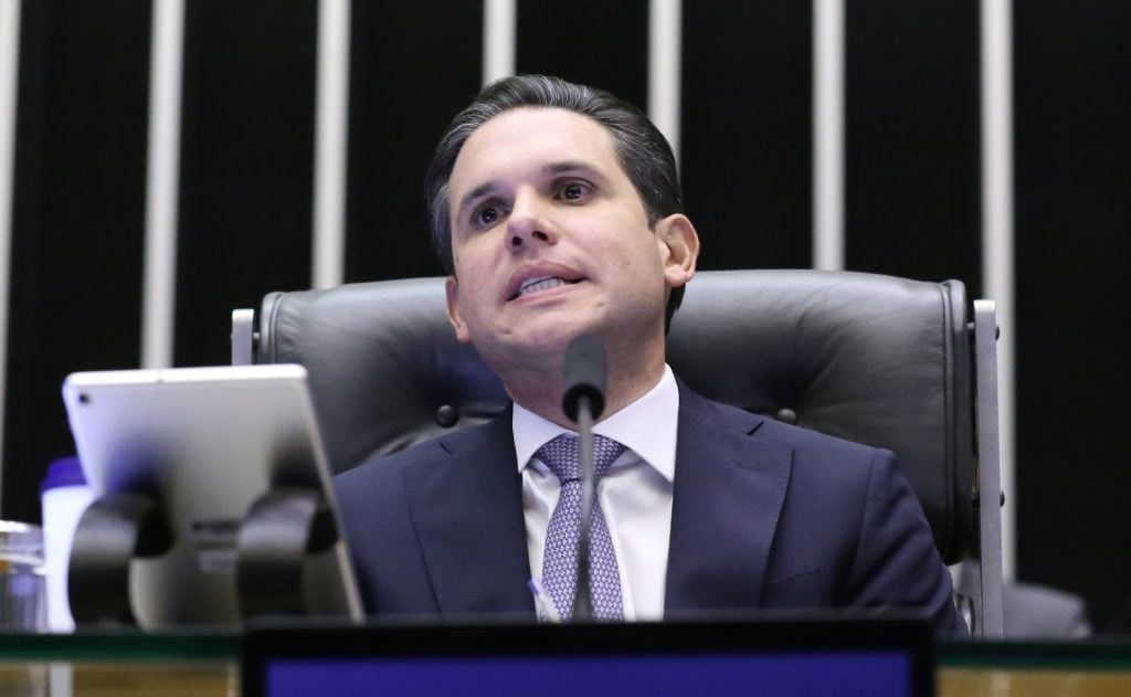 Motta adia votação de PL Antifacção após pedido de governadores e governo
