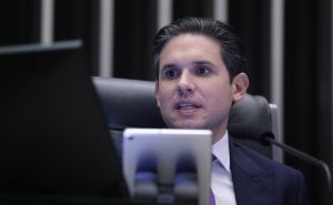 Deputados aprovam mais 7 projetos sobre educação e infância em semana de 'esforço concentrado' na Câmara