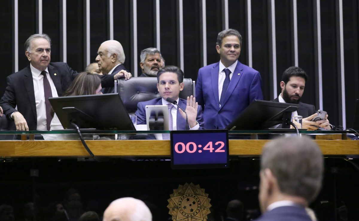 Câmara aprova urgência para seis propostas; veja a lista