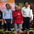 No Dia dos Professores, Lula assina criação da Carteira Nacional Docente e critica o Congresso