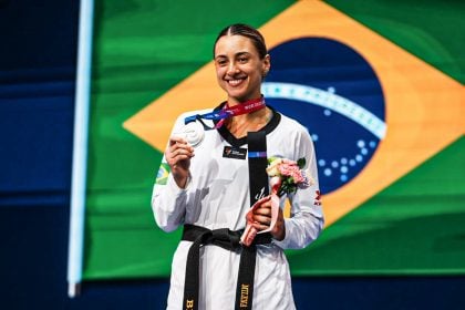 Milena Titoneli é prata no Mundial de taekwondo, o 3º pódio do Brasil