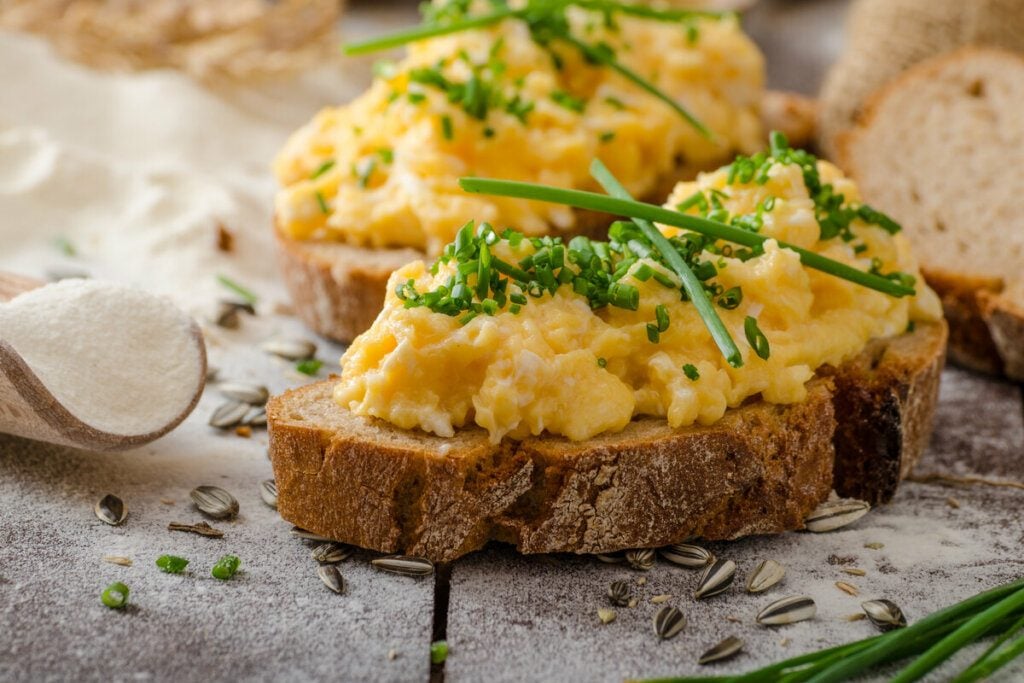 10 receitas práticas com ovo para o almoço