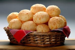 5 receitas de pães práticos para fazer em casa