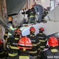 Teto de restaurante desaba no centro de SP; uma pessoa morreu