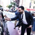 Nova York vota para prefeito com socialista Mamdani como favorito