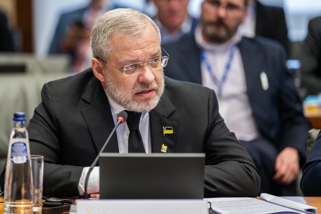 Ucrânia enfrenta maior caso de corrupção desde a invasão russa; ministro da Justiça é afastado