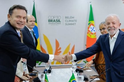 Lula conversa com primeiro-ministro de Portugal sobre imigração e relações bilaterais
