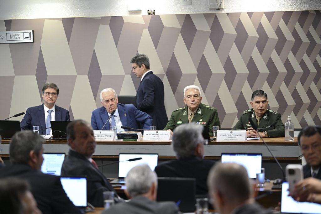 Senado aprova indicação de dois novos ministros ao STM