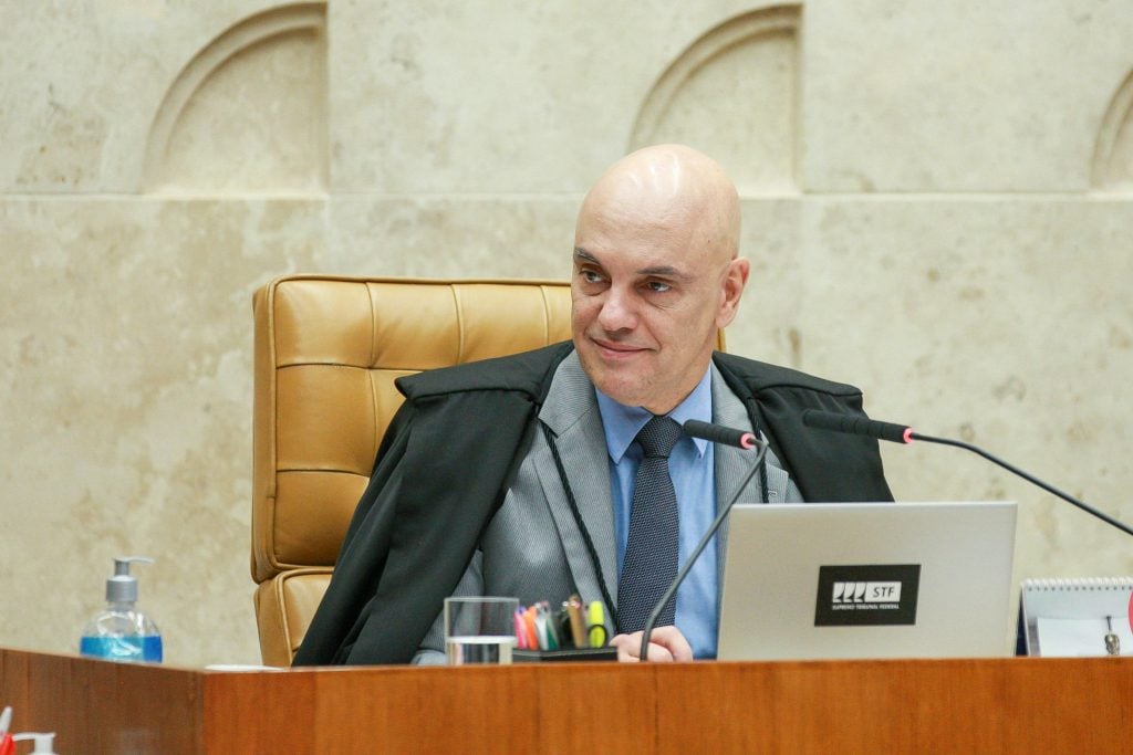 Leia a íntegra do voto de Moraes para receber a denúncia da PGR contra Eduardo Bolsonaro